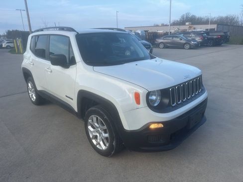 Used 2018 Jeep Renegade Sport w/ Power & Air Group image 5
