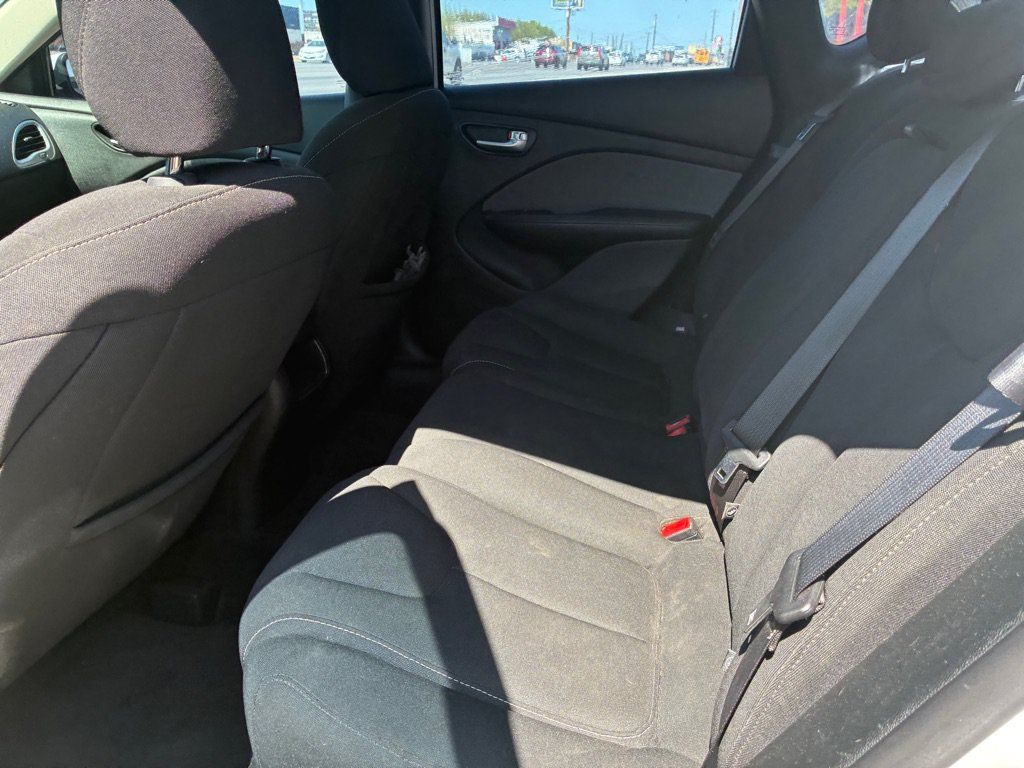 Used 2013 Dodge Dart SXT w/ Popular Equipment Group FWD image 19