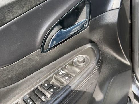 Used 2020 Buick Encore Preferred FWD image 11