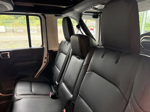 New 2025 Jeep Wrangler Unlimited Rubicon 392 image 13