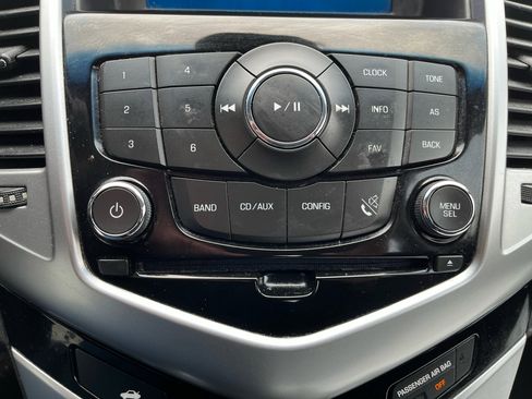 Used 2016 Chevrolet Cruze LT image 15