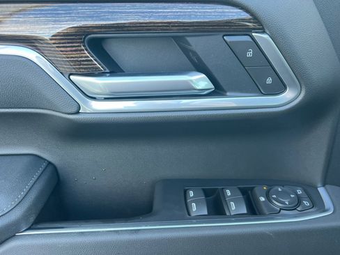 New 2026 GMC Sierra 1500 SLE image 8