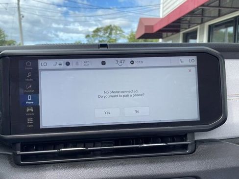 Used 2024 Jeep Wrangler Willys image 24