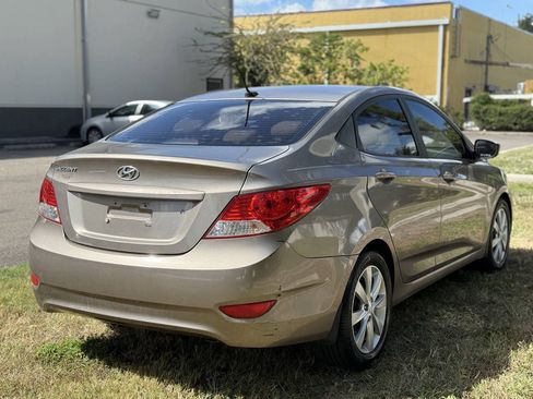 Used 2013 Hyundai Accent GLS w/ Premium Pkg FWD image 7