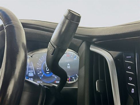 Used 2019 Cadillac Escalade Premium Luxury w/ Escalade Sport Edition image 16