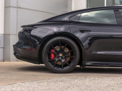 Used 2022 Porsche Taycan GTS AWD/4WD image 6
