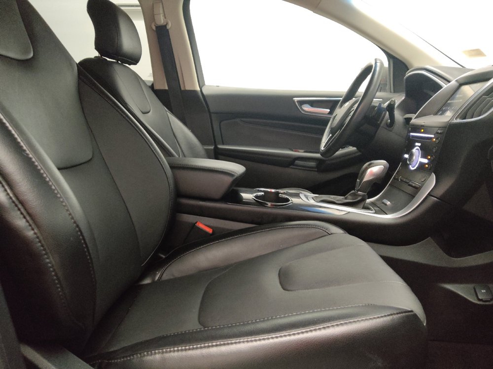 Used 2018 Ford Edge Titanium w/ Cold Weather Package AWD/4WD image 21