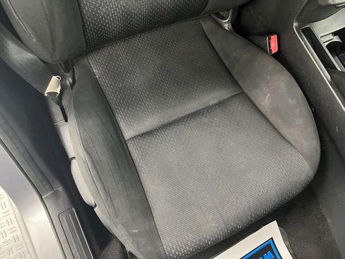 Used 2010 MAZDA MAZDA3 i Touring FWD image 36