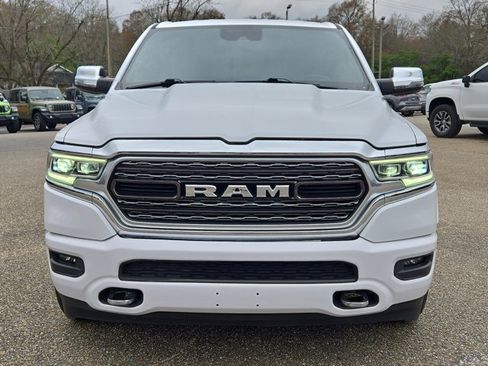 Used 2023 RAM 1500 Limited w/ Body Color Bumper Group AWD/4WD image 3