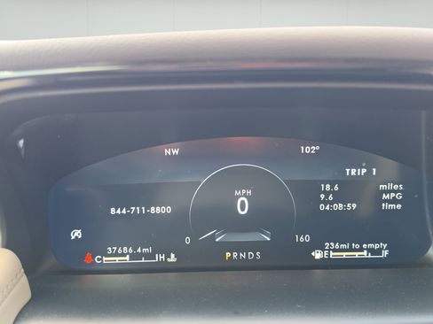 Used 2022 Lincoln Nautilus FWD w/ Premium Package image 15