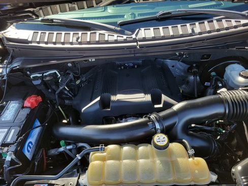 Used 2018 Ford Expedition Platinum image 38