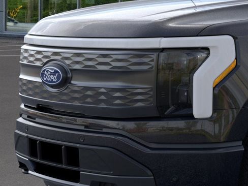 New 2025 Ford F150 Lightning Lariat AWD/4WD image 17