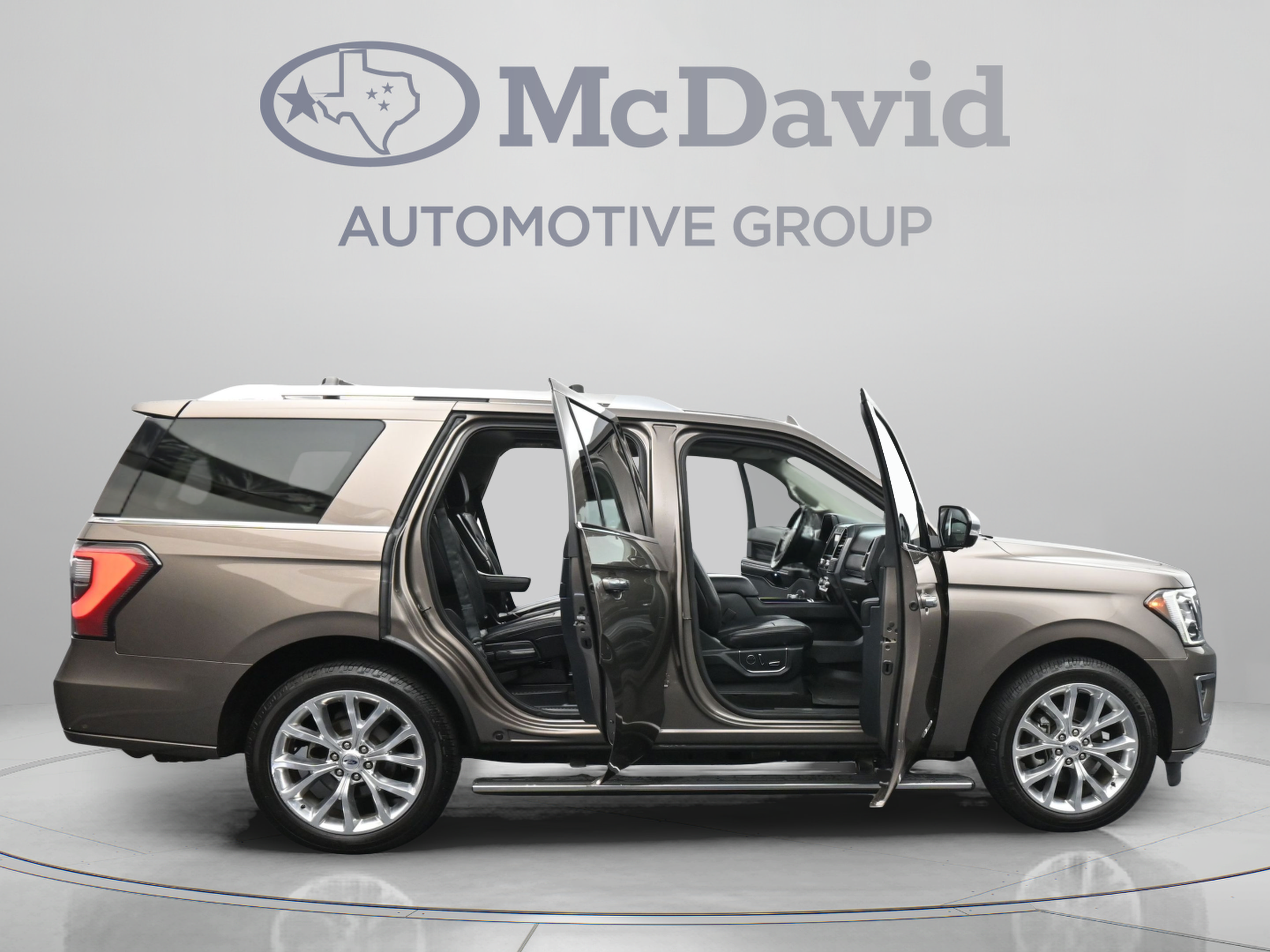 Used 2019 Ford Expedition Platinum RWD image 42