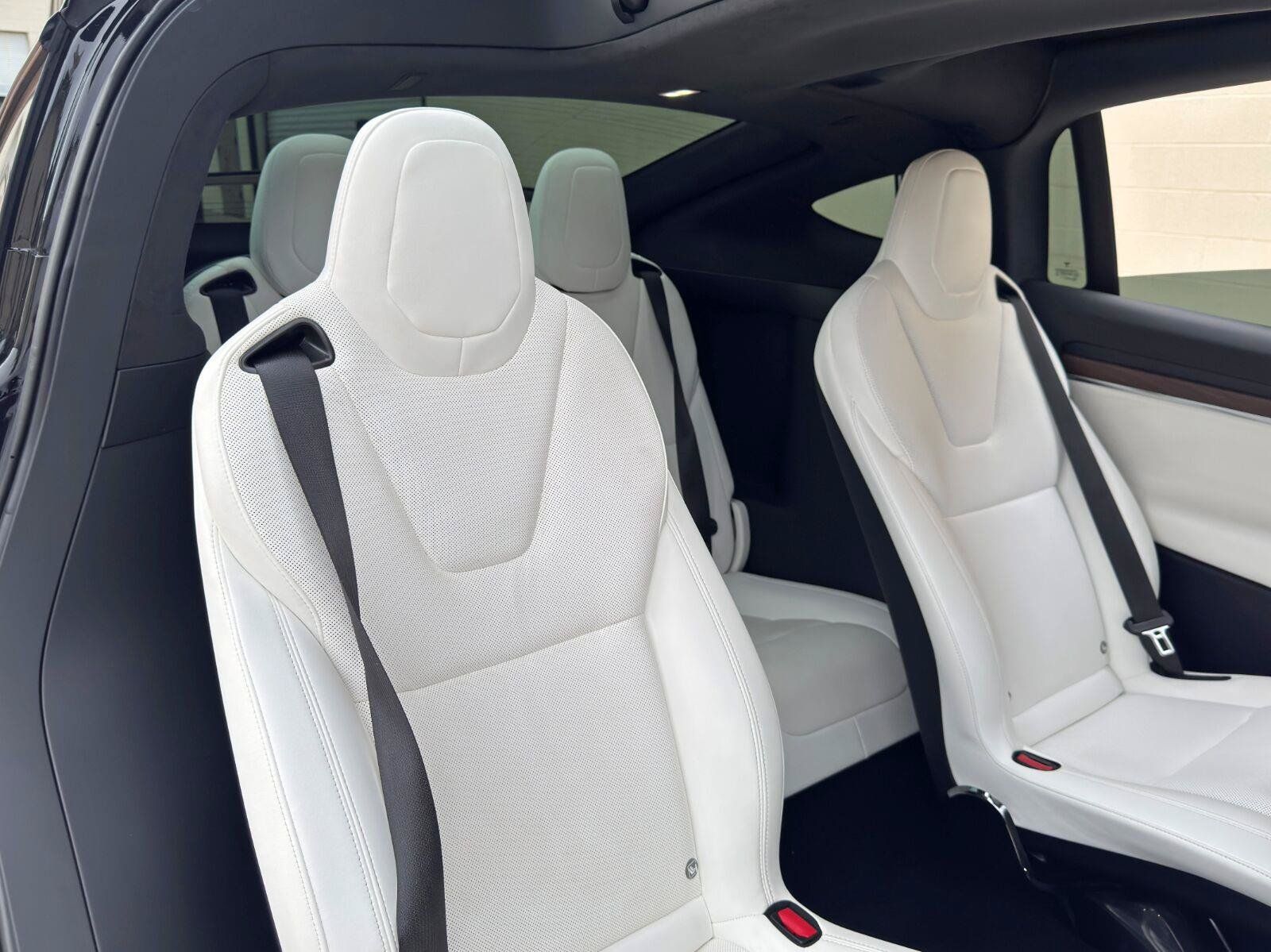 Used 2022 Tesla Model X AWD/4WD image 41