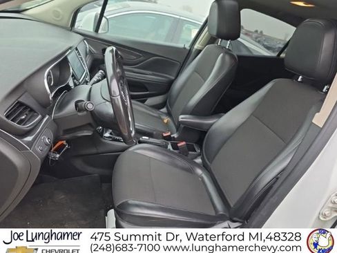 Used 2019 Buick Encore Preferred w/ Safety Package image 9