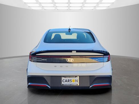Certified 2025 Hyundai Sonata SE image 6