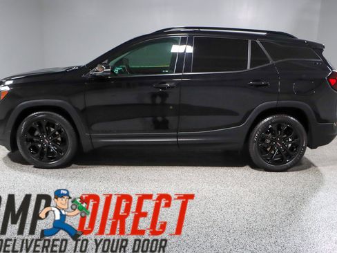 Used 2022 GMC Terrain SLT w/ Tech Package image 10