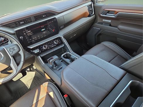 Used 2023 GMC Sierra 1500 Denali w/ Denali Reserve Package AWD/4WD image 37