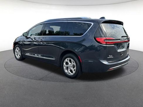 Certified 2021 Chrysler Pacifica Limited w/ Uconnect Theater Family Group AWD/4WD image 3