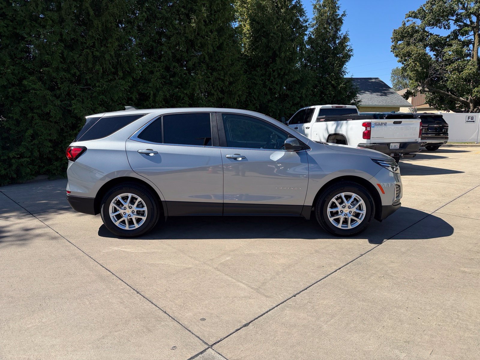 Used 2024 Chevrolet Equinox LT w/ LPO, Floor Liner Package FWD image 32