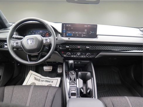 Used 2025 Honda Accord Sport image 23