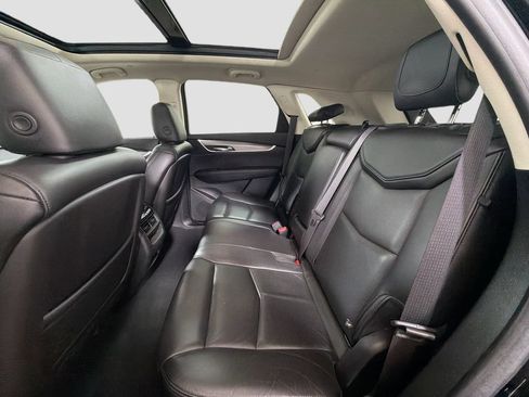 Used 2019 Cadillac XT5 Premium Luxury w/ Driver Assist Package AWD/4WD image 27