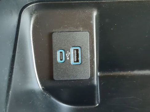 Used 2024 Ford F150 XLT w/ Mobile Office Package image 26