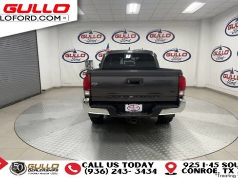 Used 2023 Toyota Tacoma SR5 RWD image 7