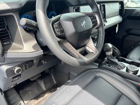 New 2026 Ford Bronco Badlands w/ Sasquatch Package AWD/4WD image 12
