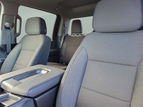 Used 2025 Chevrolet Silverado 2500 Custom w/ Custom Convenience Package image 16