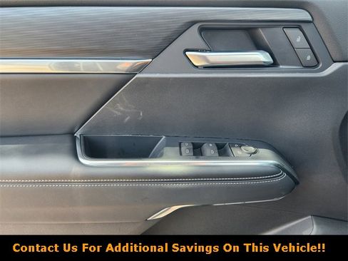 New 2025 GMC Acadia Elevation w/ Elevation Premium Package image 17