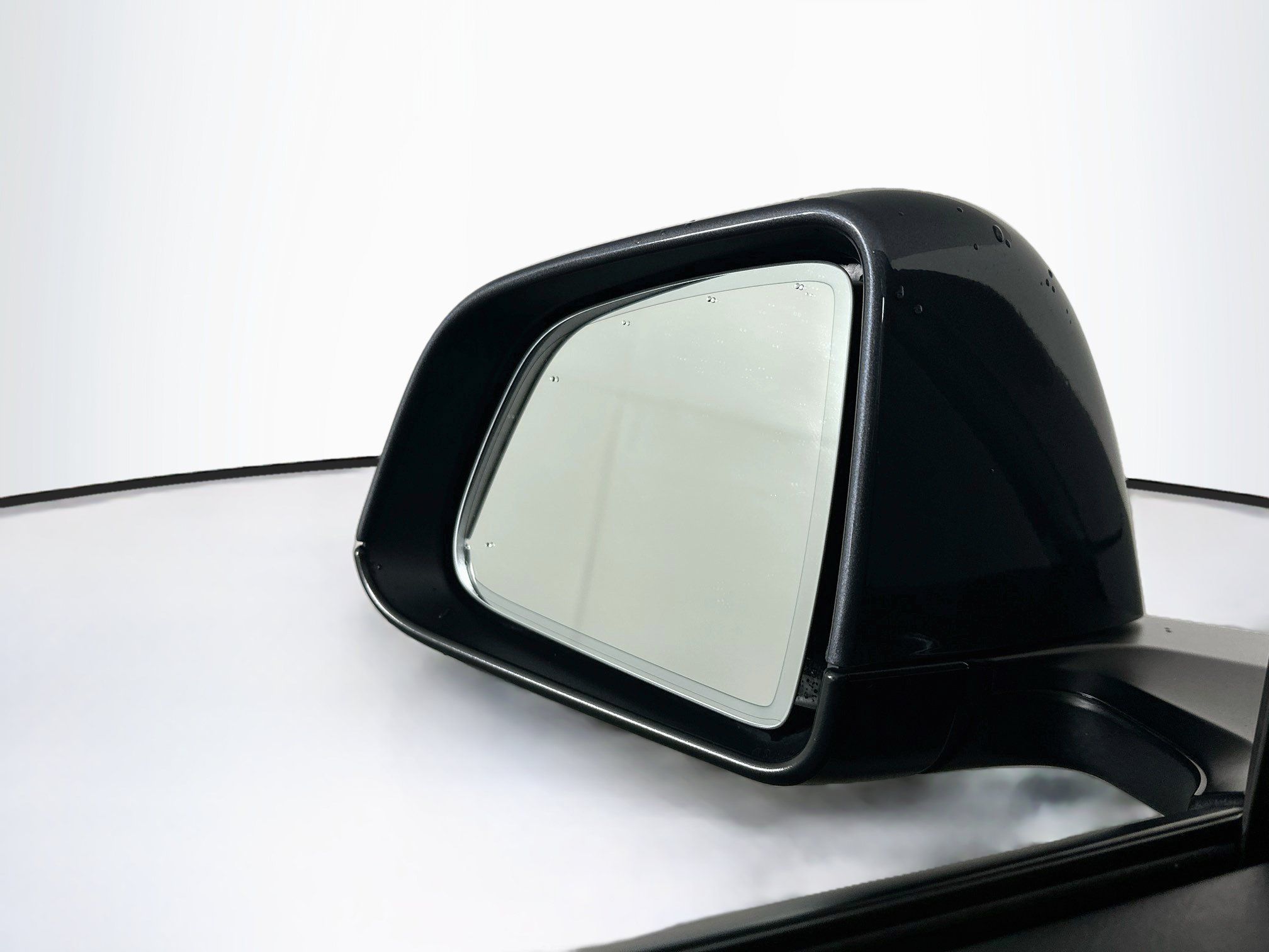 Used 2022 Tesla Model Y Long Range AWD/4WD image 16