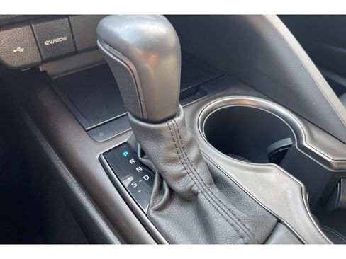 Used 2021 Toyota Camry SE FWD image 29