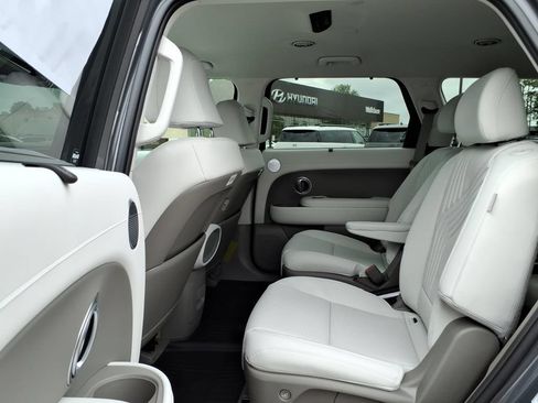 New 2026 Hyundai Palisade FWD Hybrid image 11