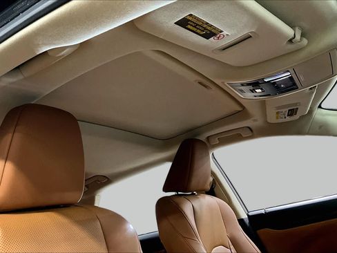 Used 2022 Lexus RX 350 AWD w/ Premium Package image 14