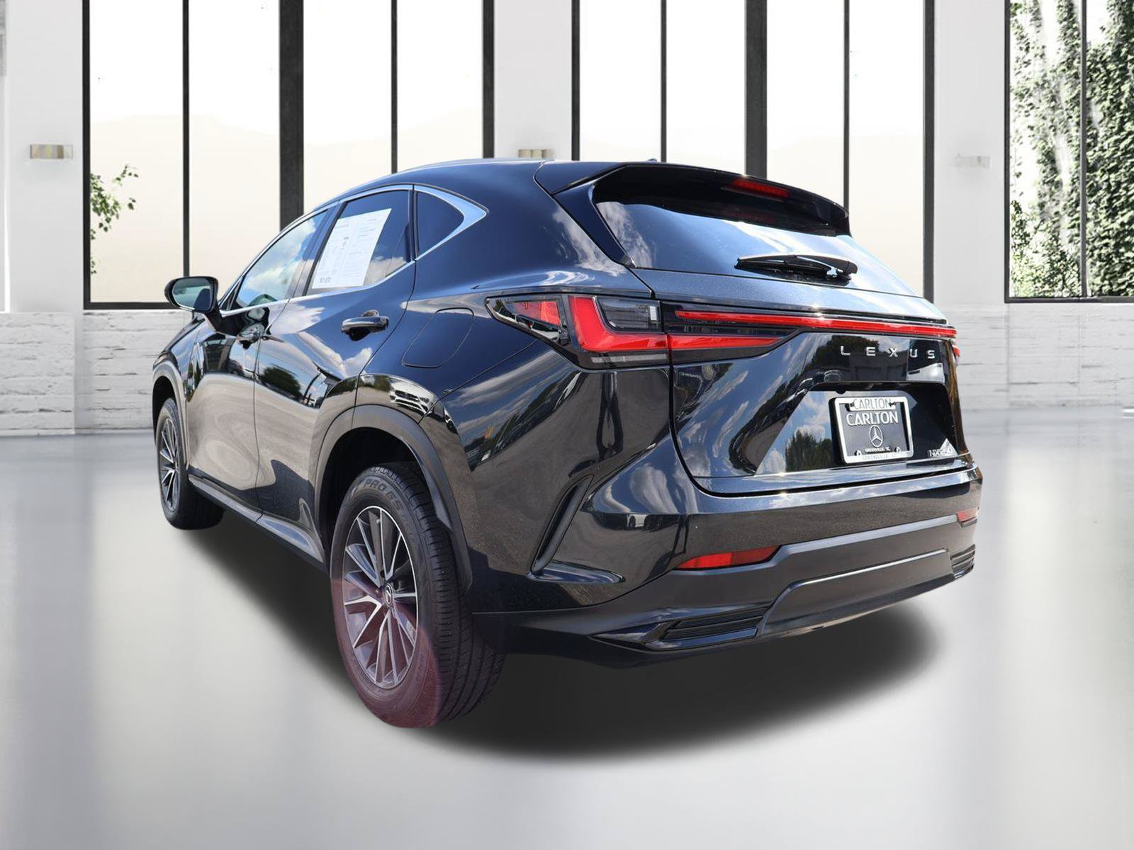 Used 2023 Lexus NX 250 FWD w/ Towing Package (2000 Lbs) image 3