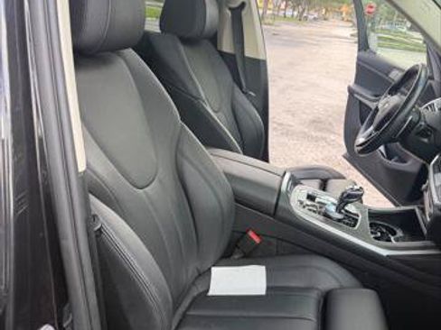 Used 2021 BMW X7 xDrive40i w/ Premium Package AWD/4WD image 24