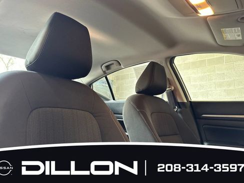 Used 2022 Nissan Altima 2.5 SV AWD/4WD image 16
