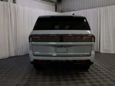 New 2026 Lincoln Navigator Reserve AWD/4WD image 58