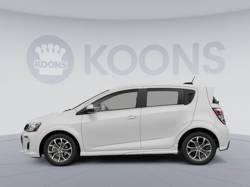 Used 2018 Chevrolet Sonic LT FWD image 4