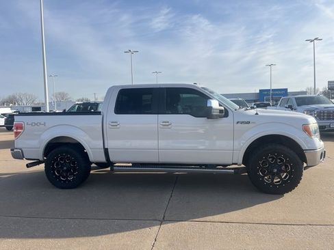 Used 2012 Ford F150 Lariat w/ Lariat Chrome Pkg image 2
