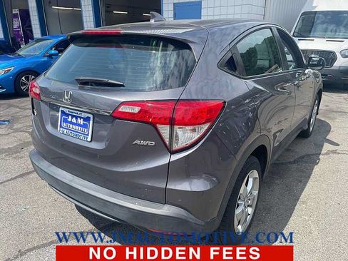 Used 2019 Honda HR-V LX image 3