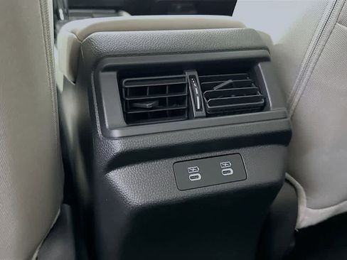 Used 2025 Honda Accord SE image 13