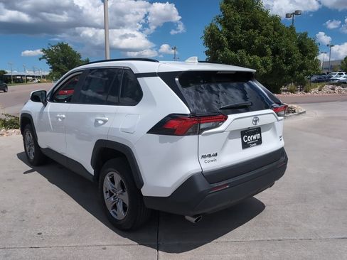 Used 2025 Toyota RAV4 XLE AWD/4WD image 5