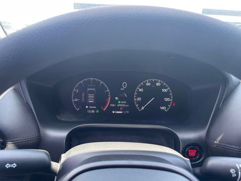 Used 2023 Honda HR-V LX image 14