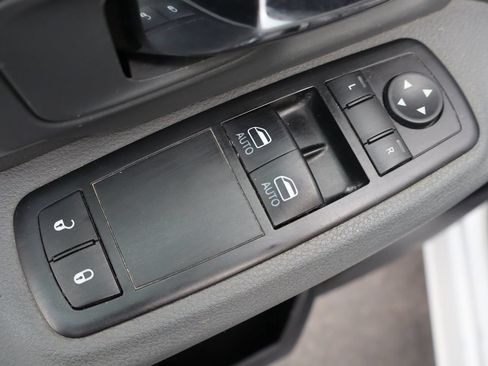 Used 2016 RAM 2500 Tradesman w/ Chrome Appearance Group AWD/4WD image 21