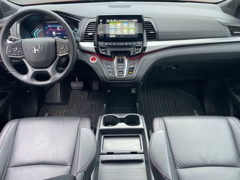 Used 2024 Honda Odyssey Sport image 23