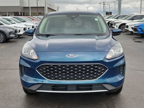 Certified 2020 Ford Escape SE AWD/4WD image 2