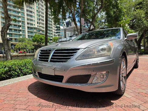Used 2013 Hyundai Equus Signature RWD image 16