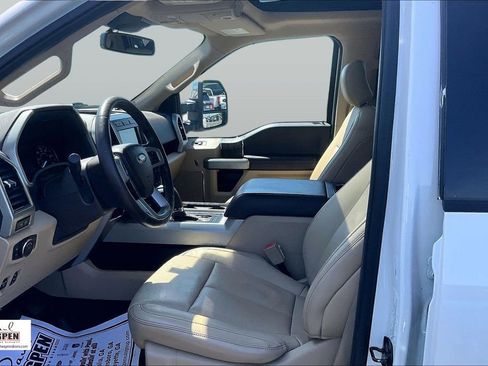 Used 2018 Ford F150 Lariat w/ Equipment Group 502A Luxury AWD/4WD image 25